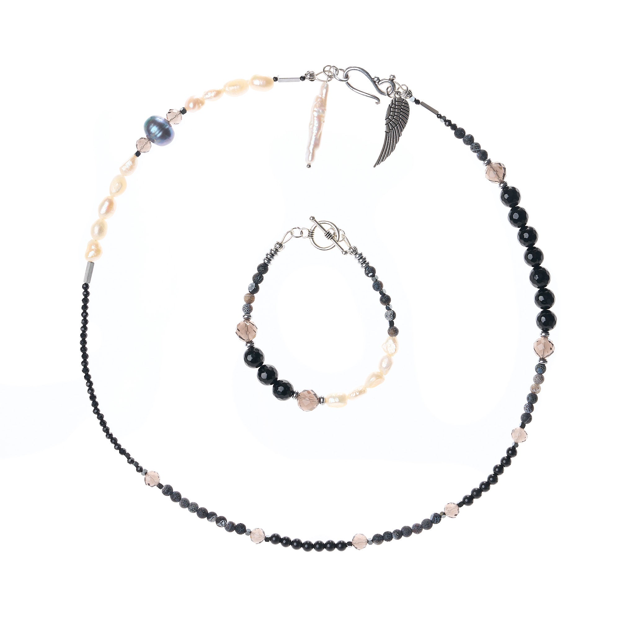 Schmuckset mit Halskette und Armband aus Süßwasserperlen, Onyx, Turmalin, Rauchquarz, Hämatit und Achat mit Drachenmuster